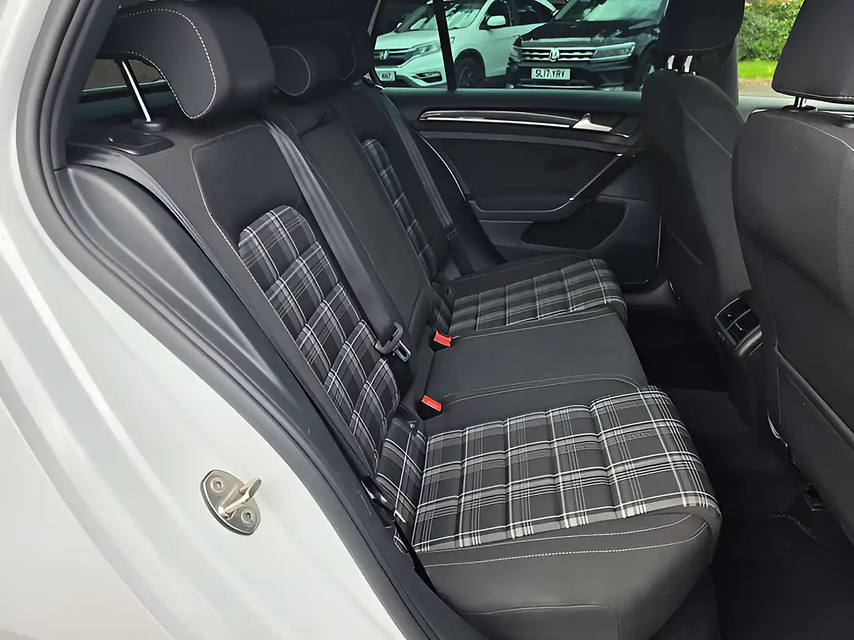 Used 2016 Volkswagen Golf Gtd White - Interior and Exterior details 19