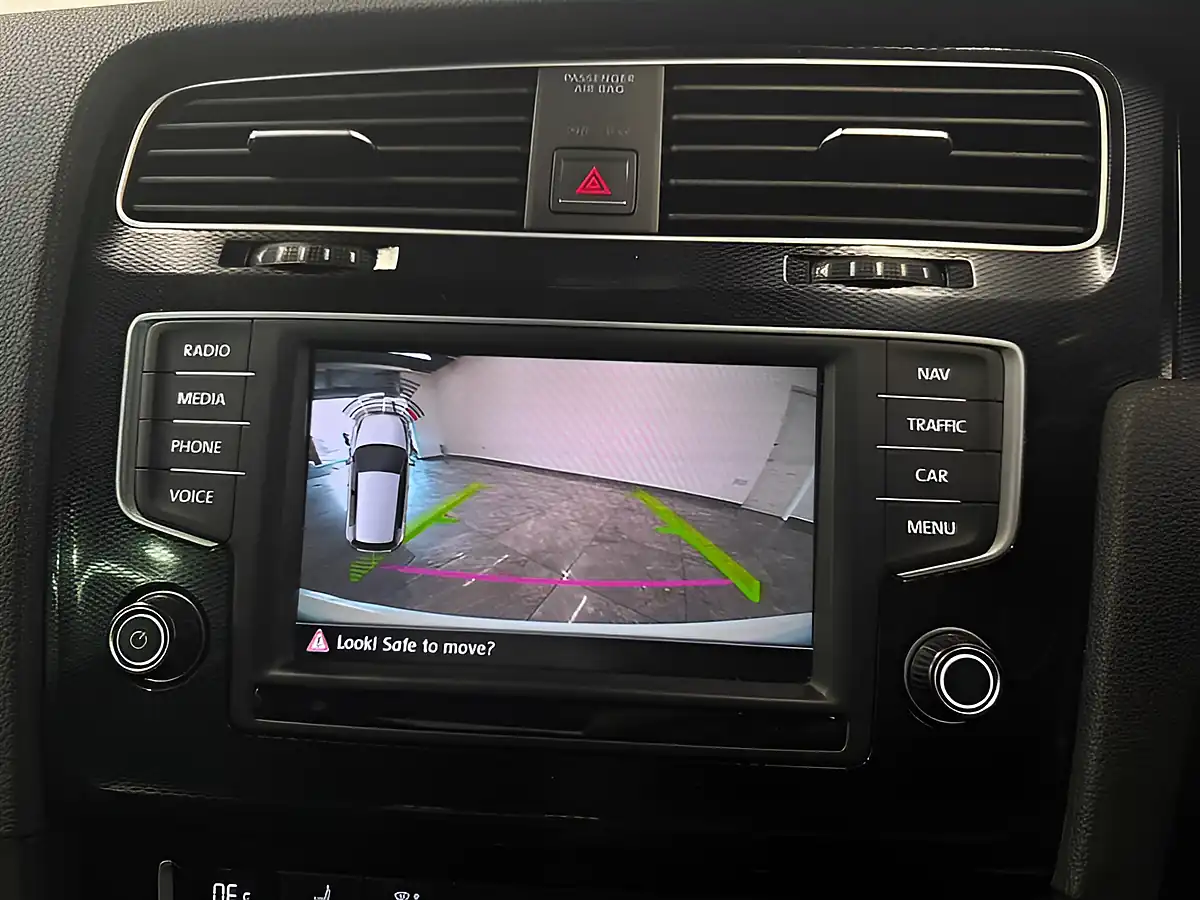 Used 2016 Volkswagen Golf Gtd White - Interior and Exterior details 18