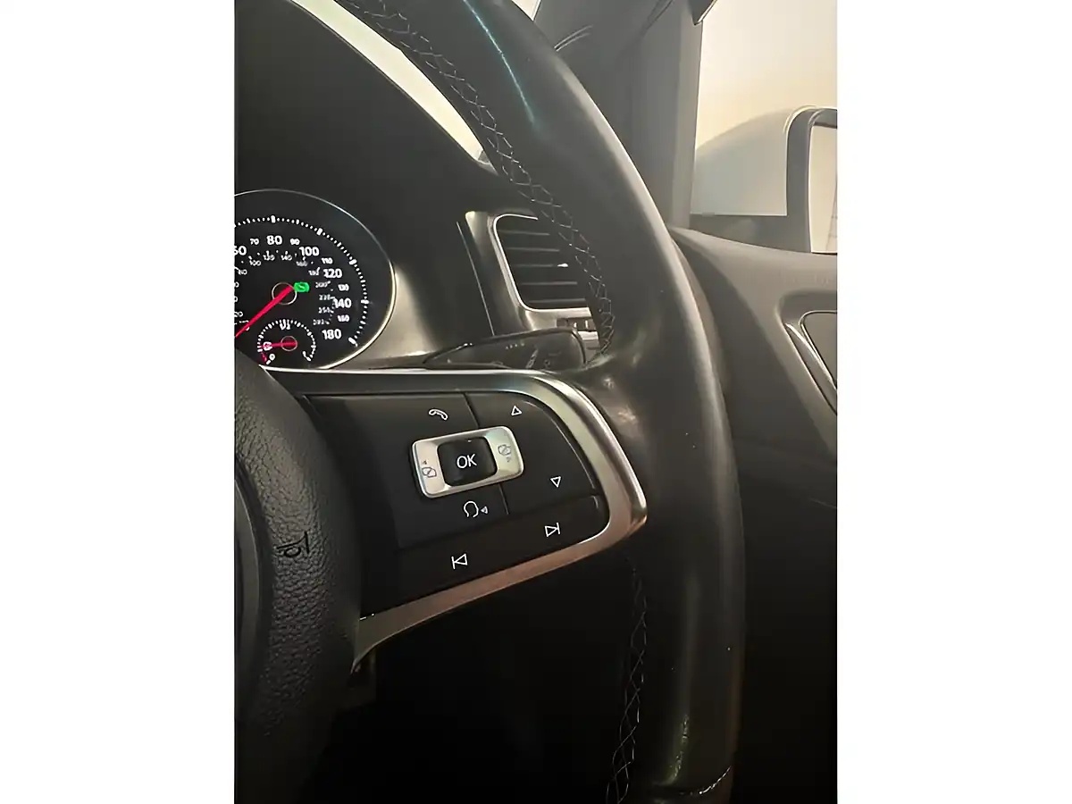 Used 2016 Volkswagen Golf Gtd White - Interior and Exterior details 20