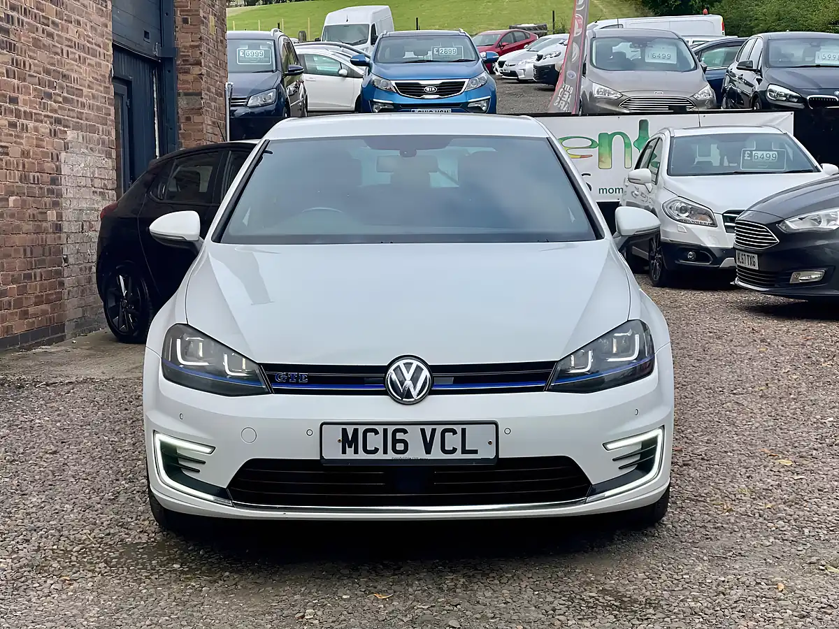 Used 2016 Volkswagen Golf Gte 5dr Dsg [nav] White - Interior and Exterior details 2