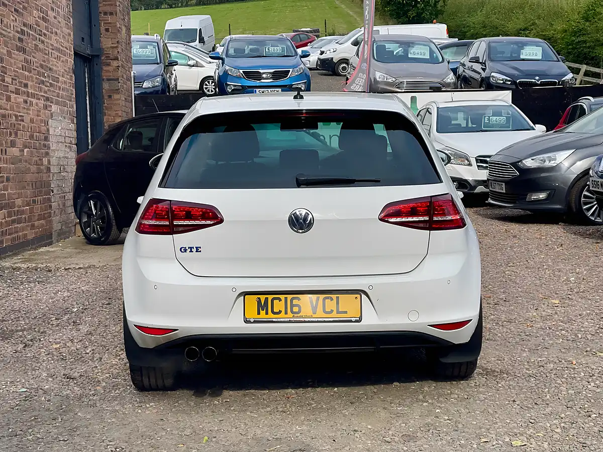 Used 2016 Volkswagen Golf Gte 5dr Dsg [nav] White - Interior and Exterior details 5