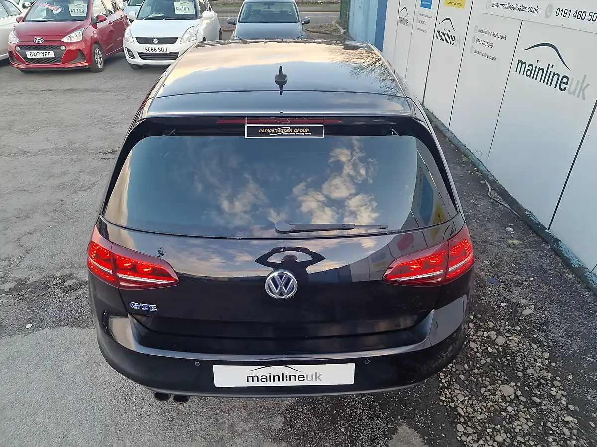 Used 2016 Volkswagen Golf Gte Black - Interior and Exterior details 14