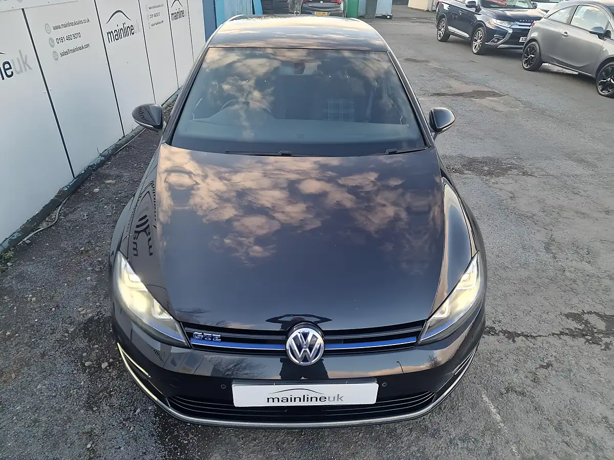 Used 2016 Volkswagen Golf Gte Black - Interior and Exterior details 7