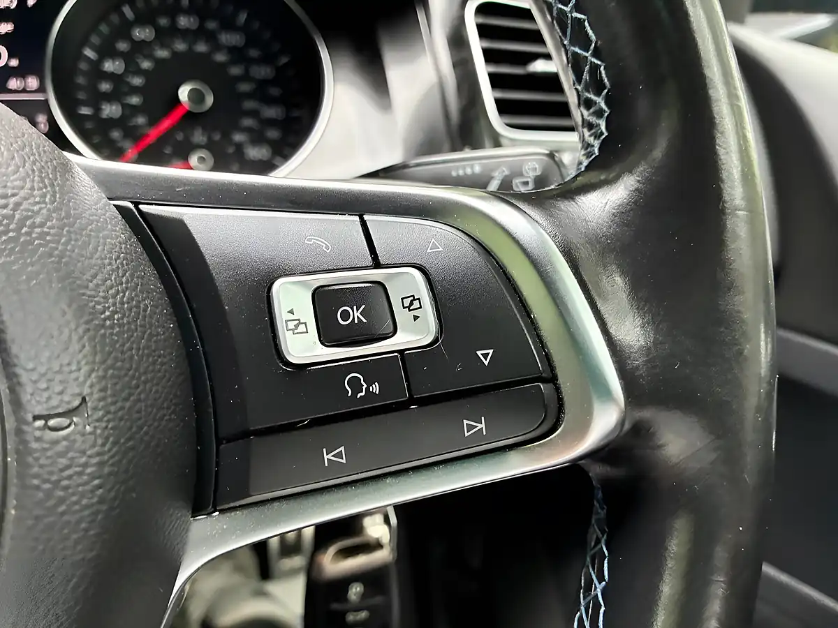Used 2016 Volkswagen Golf Gte Nav Grey - Interior and Exterior details 19