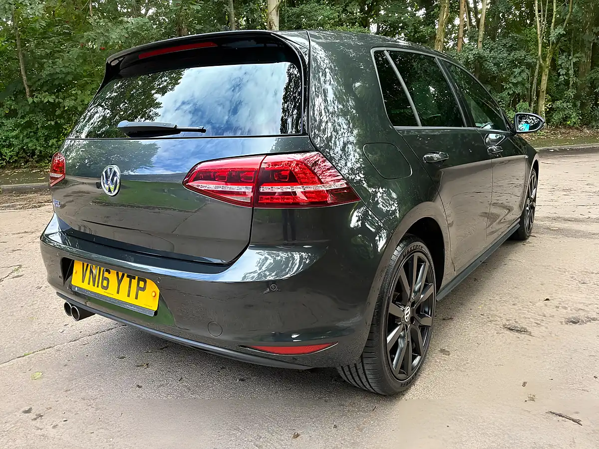 Used 2016 Volkswagen Golf Gte Nav Grey - Interior and Exterior details 5