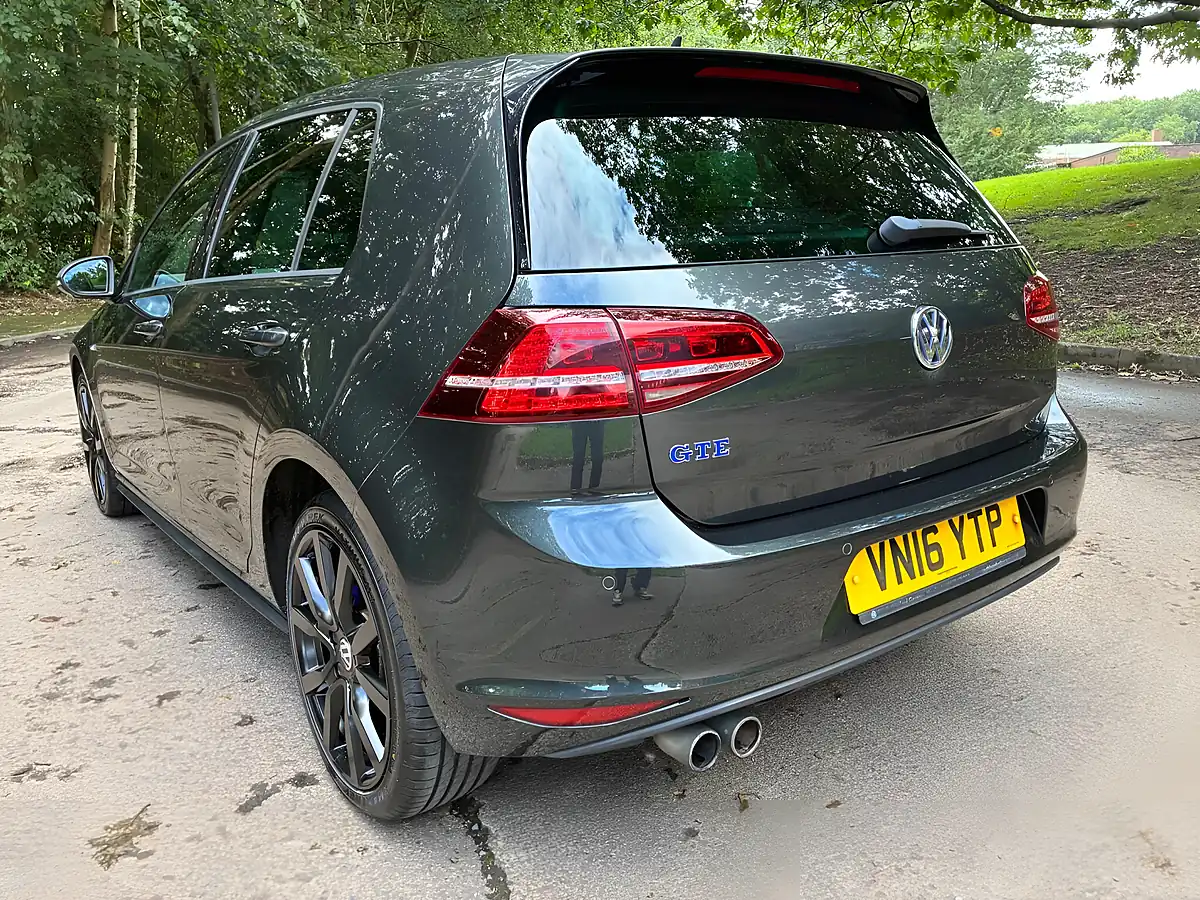 Used 2016 Volkswagen Golf Gte Nav Grey - Interior and Exterior details 7