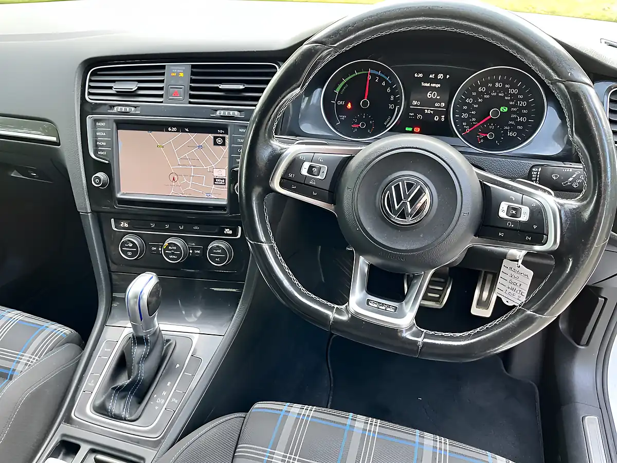 Used 2016 Volkswagen Golf Gte Nav White - Interior and Exterior details 15