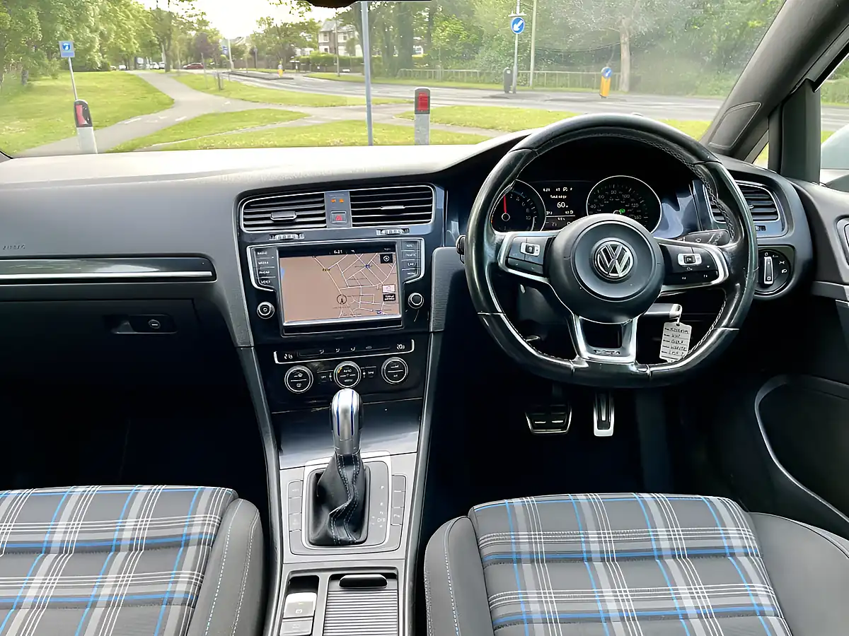 Used 2016 Volkswagen Golf Gte Nav White - Interior and Exterior details 17