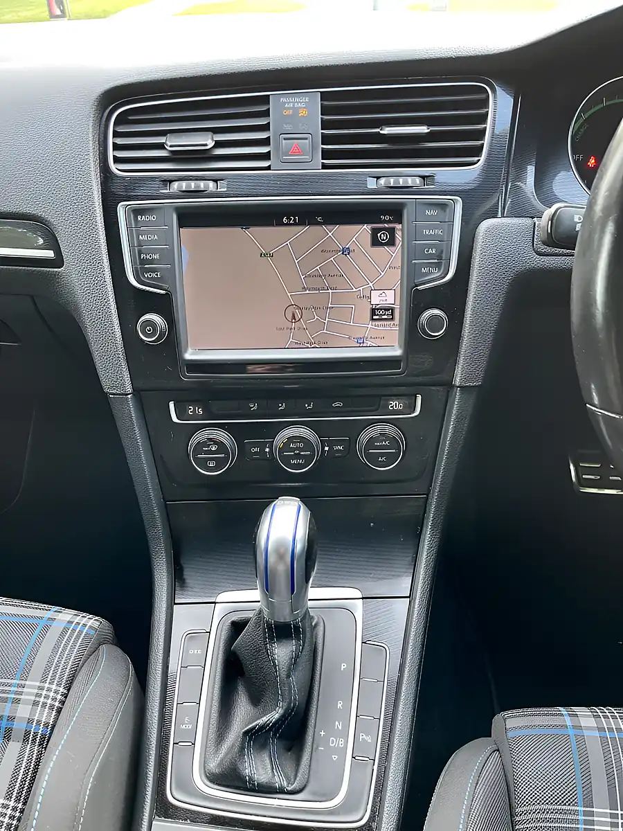 Used 2016 Volkswagen Golf Gte Nav White - Interior and Exterior details 19