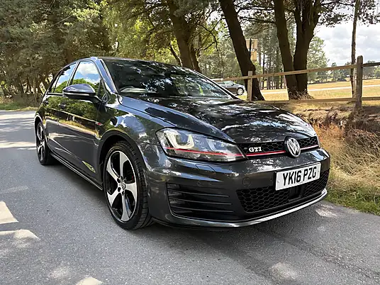 2016 Volkswagen Golf GTI 2.0 TSI BlueMotion