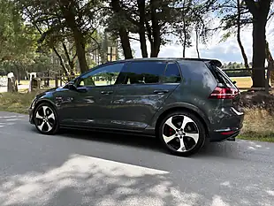 Used 2016 Volkswagen Golf GTI Bluemotion Tech Grey - Interior and Exterior details 11