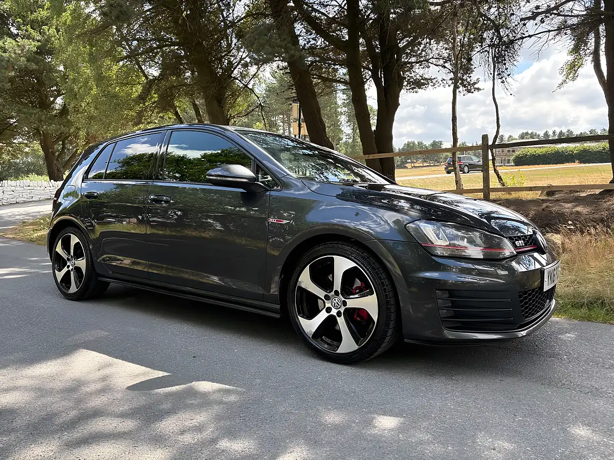 Used 2016 Volkswagen Golf GTI Bluemotion Tech Grey - Interior and Exterior details 2