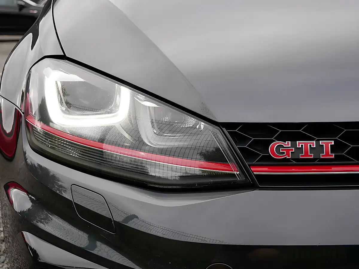 Used 2016 Volkswagen Golf GTI Clubsport 40 Grey - Interior and Exterior details 13