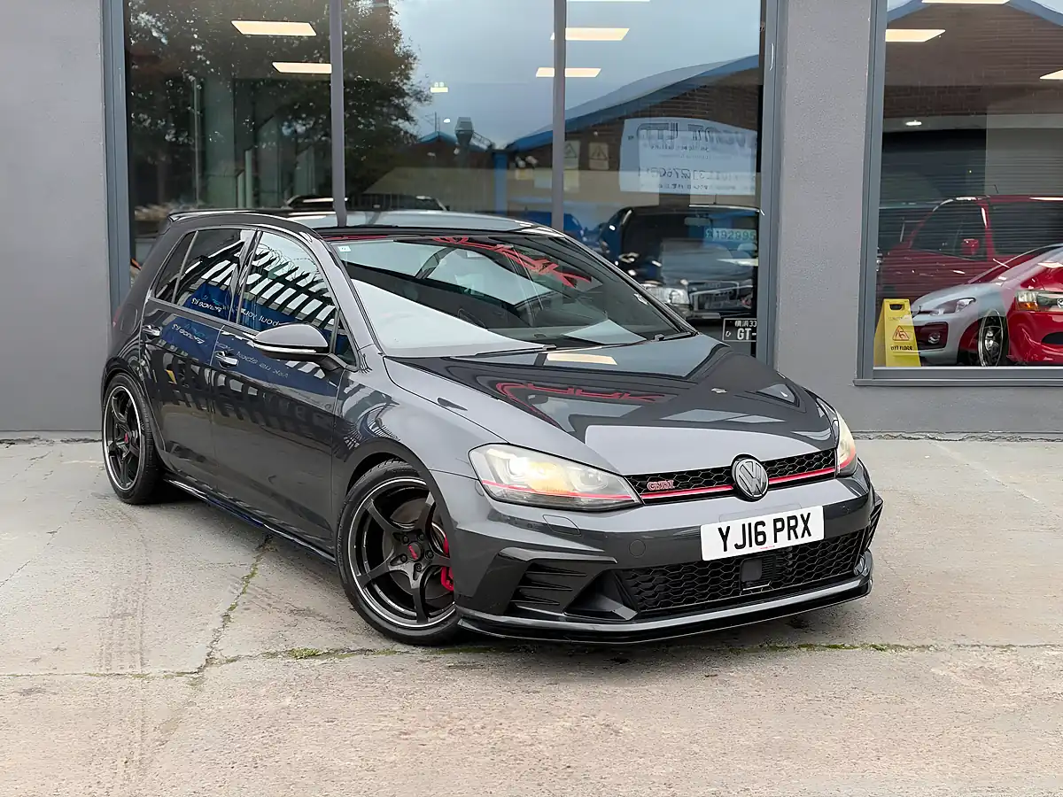 Used 2016 Volkswagen Golf GTI Clubsport 40 Grey - Interior and Exterior details 4