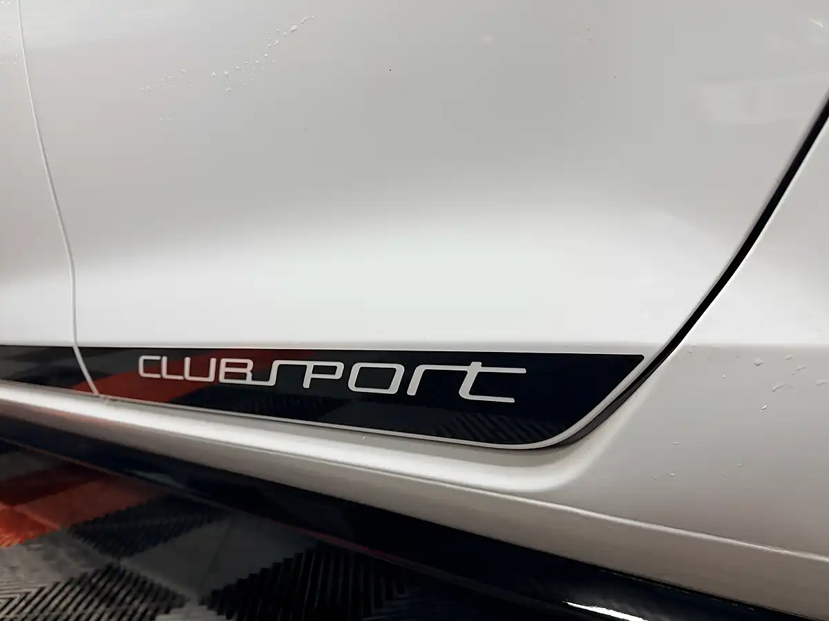 Used 2016 Volkswagen Golf GTI Clubsport White - Interior and Exterior details 19