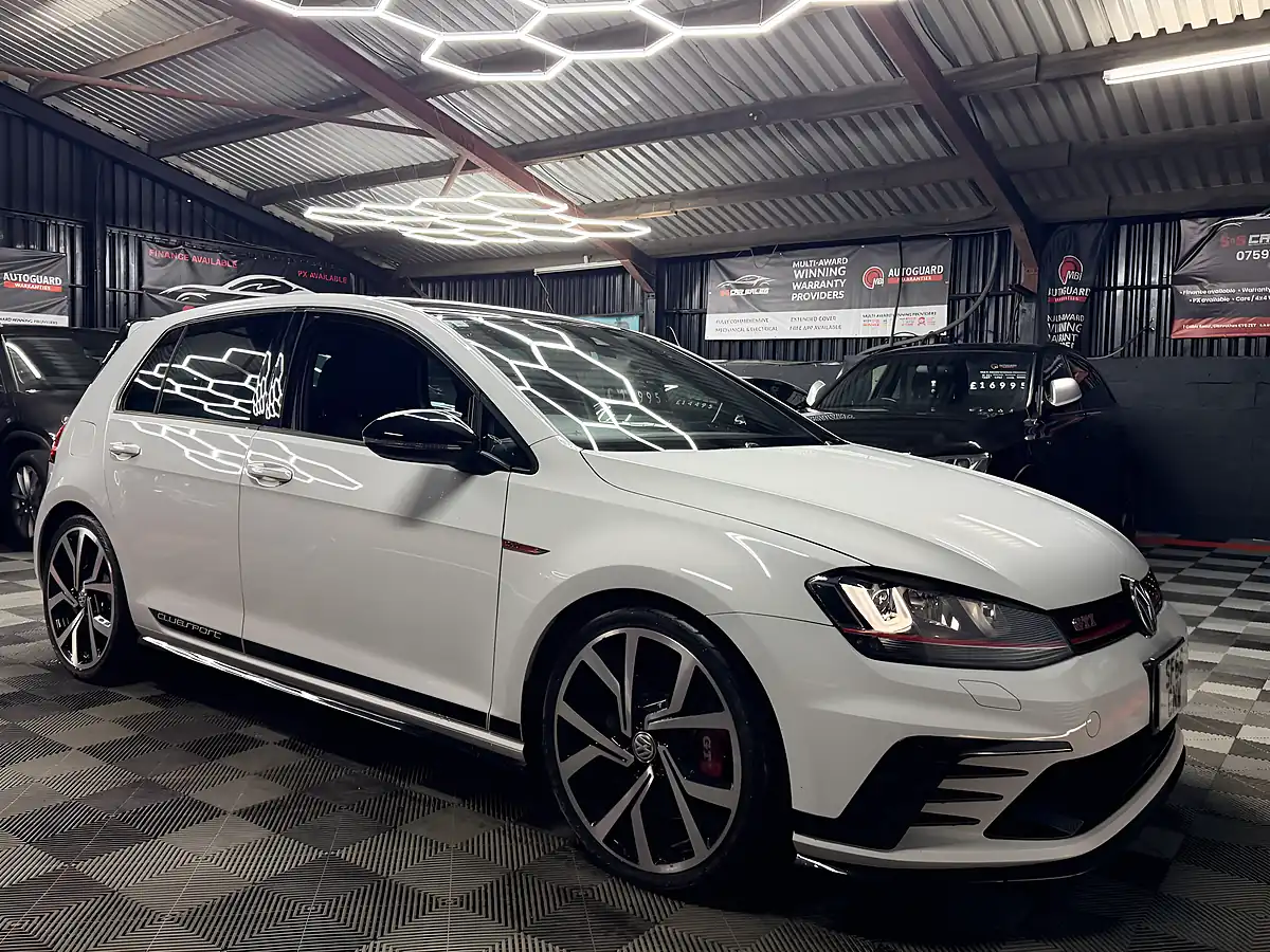 Used 2016 Volkswagen Golf GTI Clubsport White - Interior and Exterior details 3