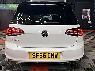 Used 2016 Volkswagen Golf GTI Clubsport White - Interior and Exterior details 7