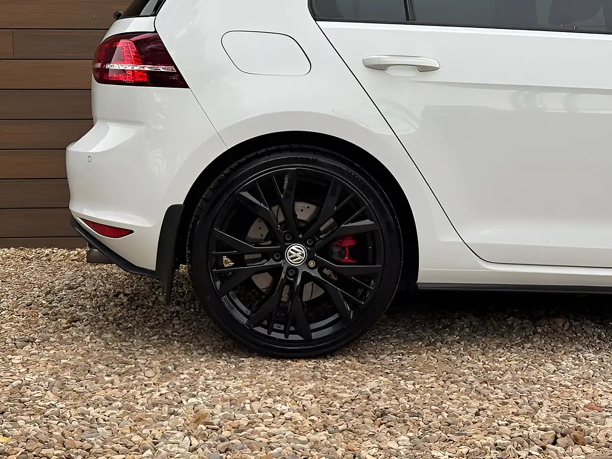 Used 2016 Volkswagen Golf GTI Performance White - Interior and Exterior details 14