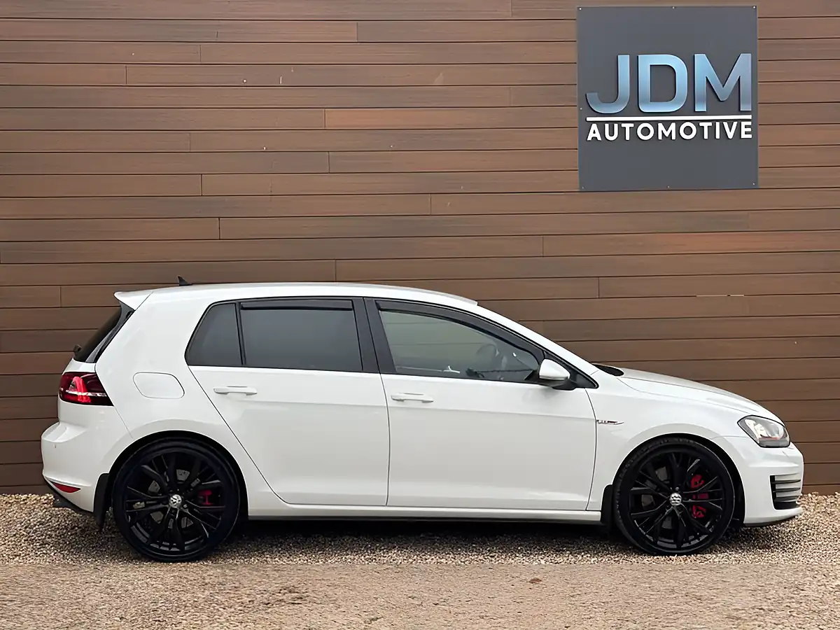 Used 2016 Volkswagen Golf GTI Performance White - Interior and Exterior details 2