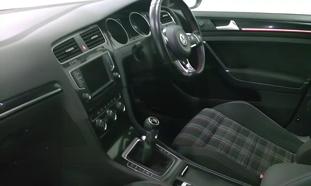 Used 2016 Volkswagen Golf GTI Phantom Black - Interior and Exterior details 10