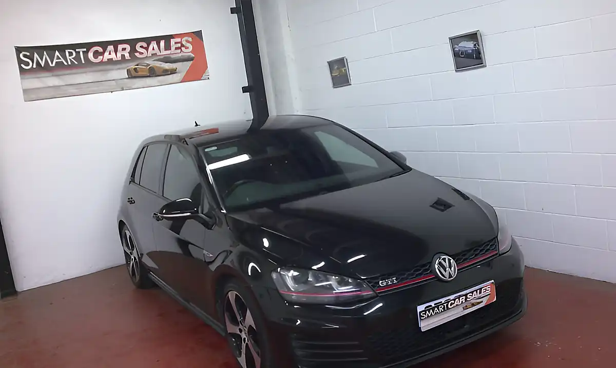 Used 2016 Volkswagen Golf GTI Phantom Black - Interior and Exterior details 15
