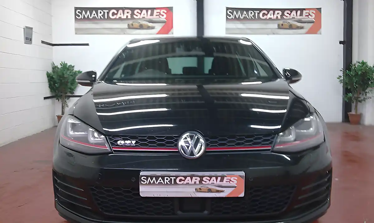 Used 2016 Volkswagen Golf GTI Phantom Black - Interior and Exterior details 4