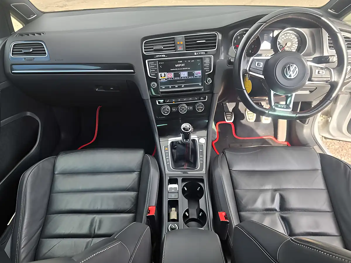 Used 2016 Volkswagen Golf GTI Silver - Interior and Exterior details 15
