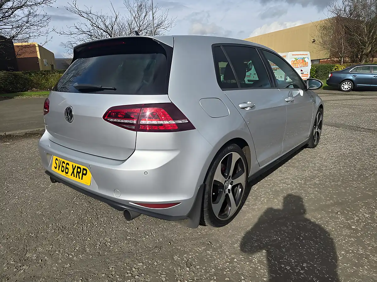 Used 2016 Volkswagen Golf GTI Silver - Interior and Exterior details 10