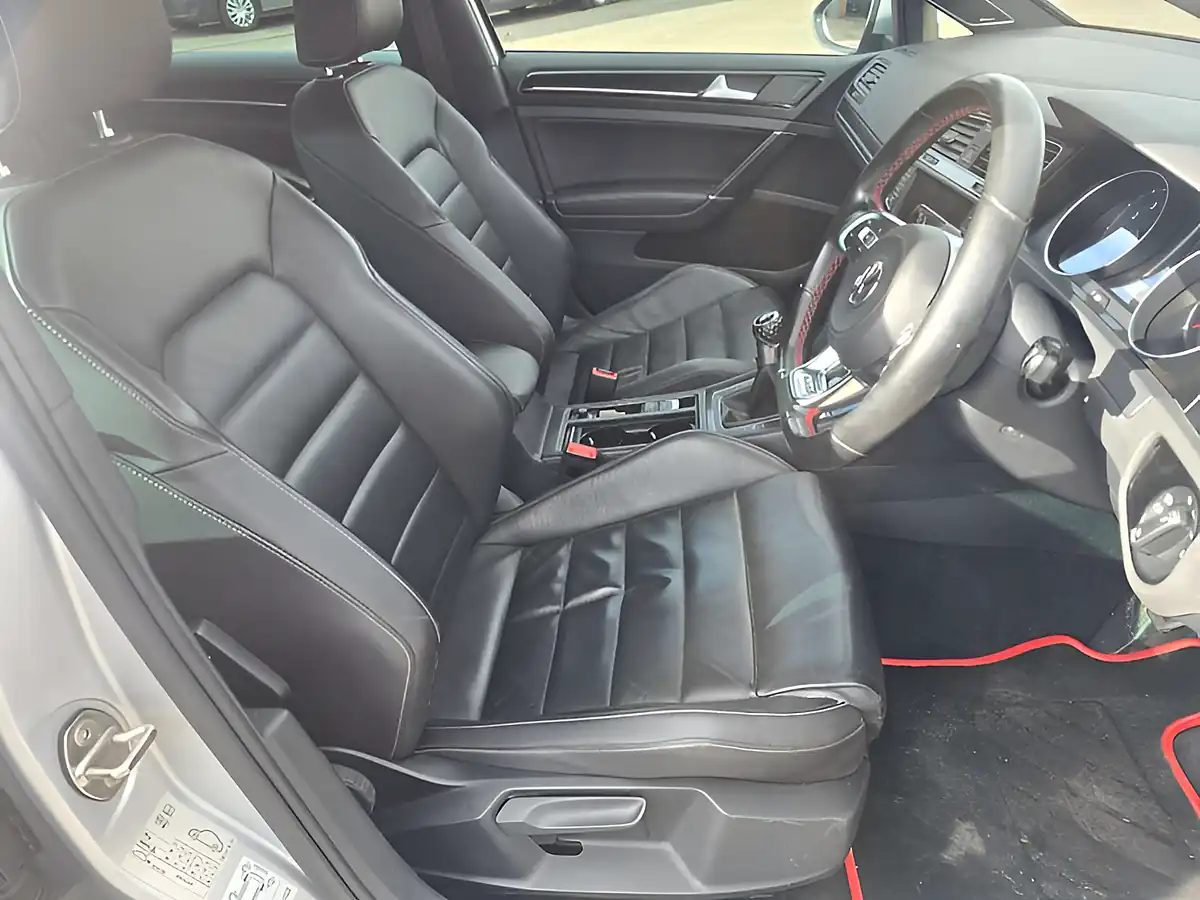 Used 2016 Volkswagen Golf GTI Silver - Interior and Exterior details 11