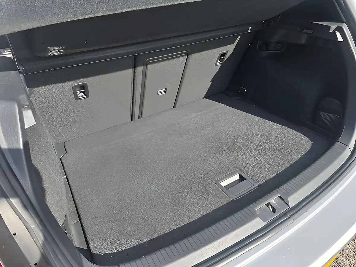 Used 2016 Volkswagen Golf GTI Silver - Interior and Exterior details 17