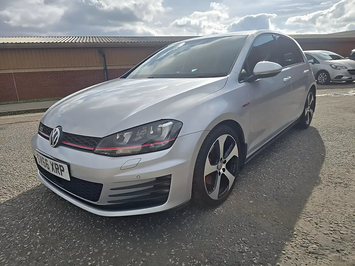 Used 2016 Volkswagen Golf GTI Silver - Interior and Exterior details 3