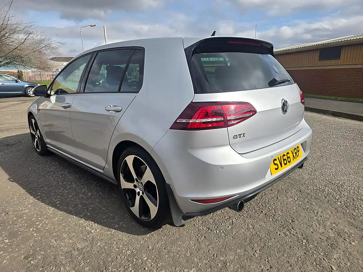 Used 2016 Volkswagen Golf GTI Silver - Interior and Exterior details 8