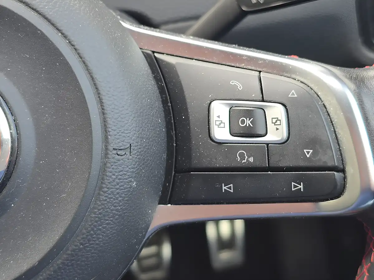 Used 2016 Volkswagen Golf GTI White - Interior and Exterior details 16