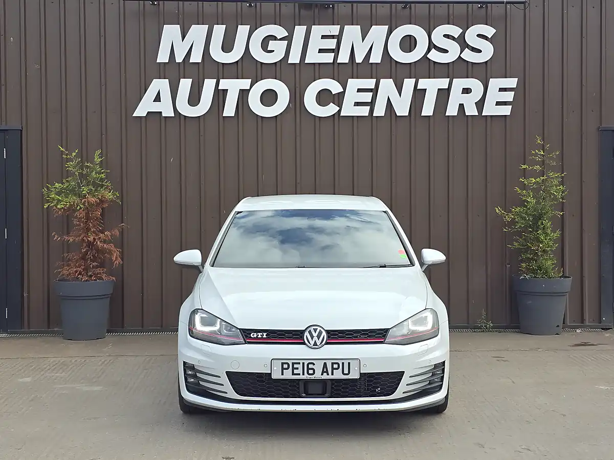 Used 2016 Volkswagen Golf GTI White - Interior and Exterior details 3