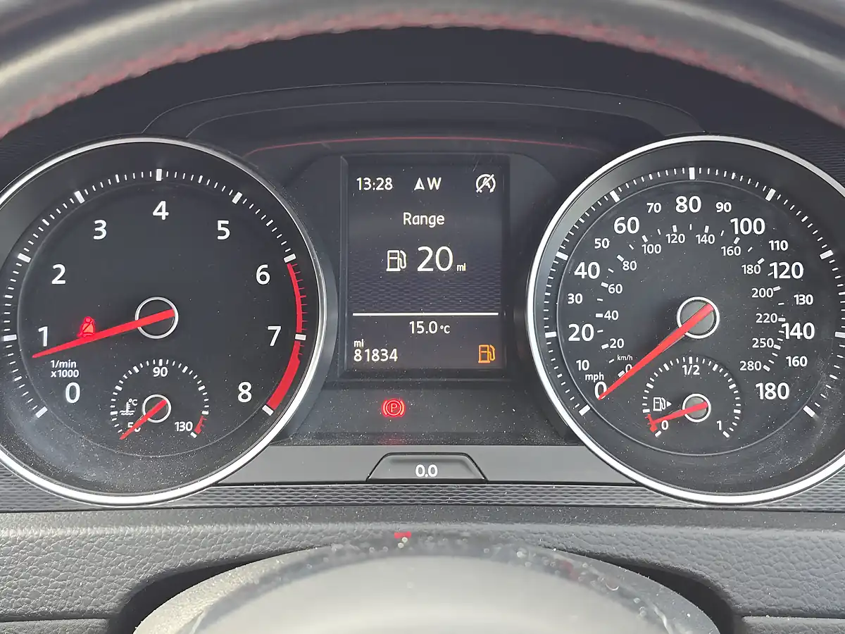Used 2016 Volkswagen Golf GTI White - Interior and Exterior details 9