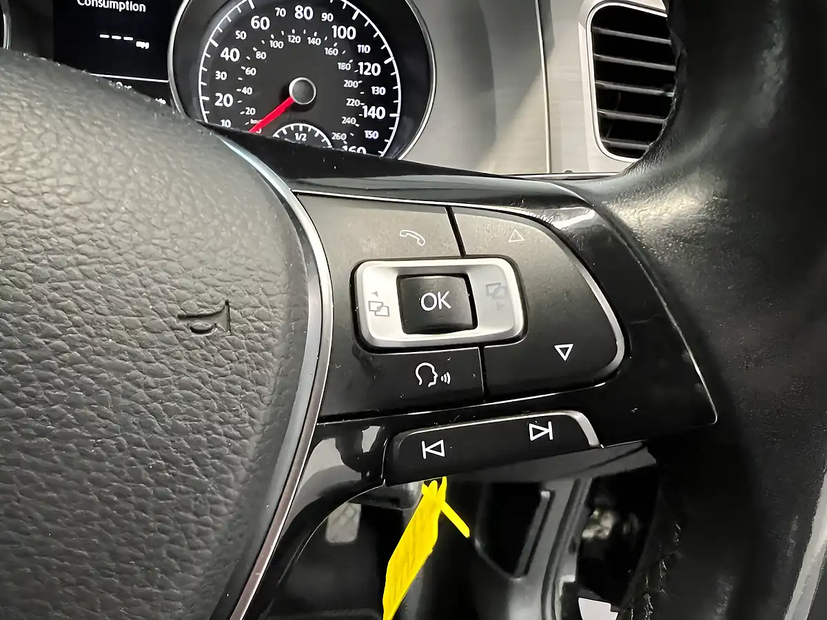 Used 2016 Volkswagen Golf Match Edition Black - Interior and Exterior details 20