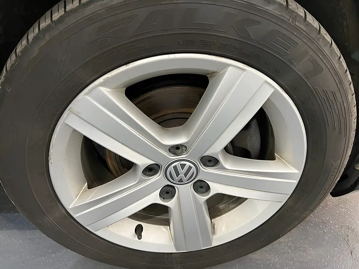Used 2016 Volkswagen Golf Match Edition Black - Interior and Exterior details 9