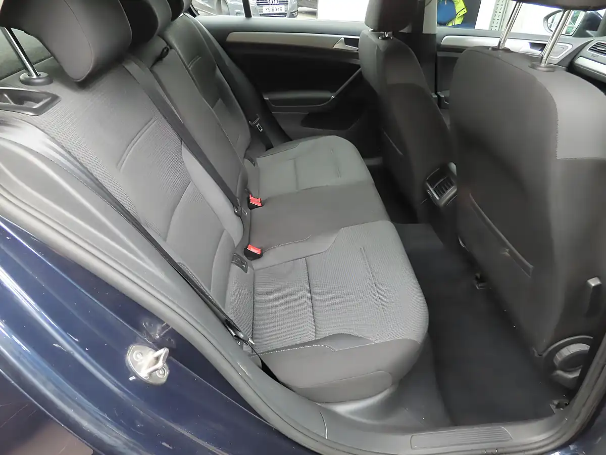 Used 2016 Volkswagen Golf Match Edition Blue - Interior and Exterior details 9