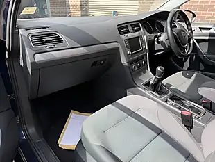 Used 2016 Volkswagen Golf Match Edition Blue - Interior and Exterior details 11