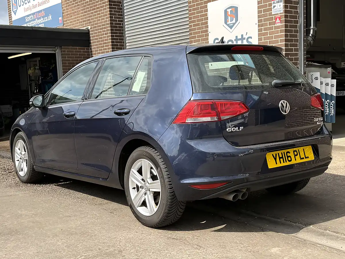 Used 2016 Volkswagen Golf Match Edition Blue - Interior and Exterior details 4