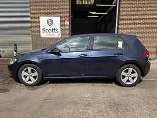 Used 2016 Volkswagen Golf Match Edition Blue - Interior and Exterior details 5