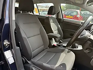 Used 2016 Volkswagen Golf Match Edition Blue - Interior and Exterior details 9