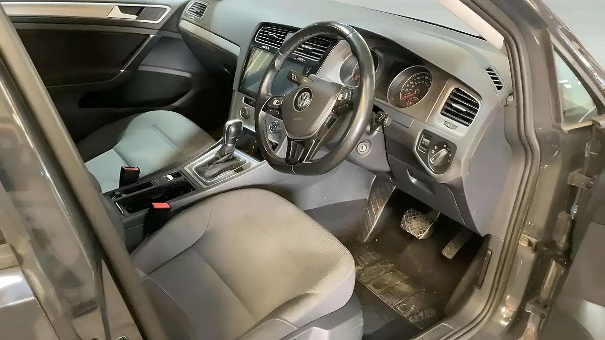 Used 2016 Volkswagen Golf Match Edition Grey - Interior and Exterior details 9