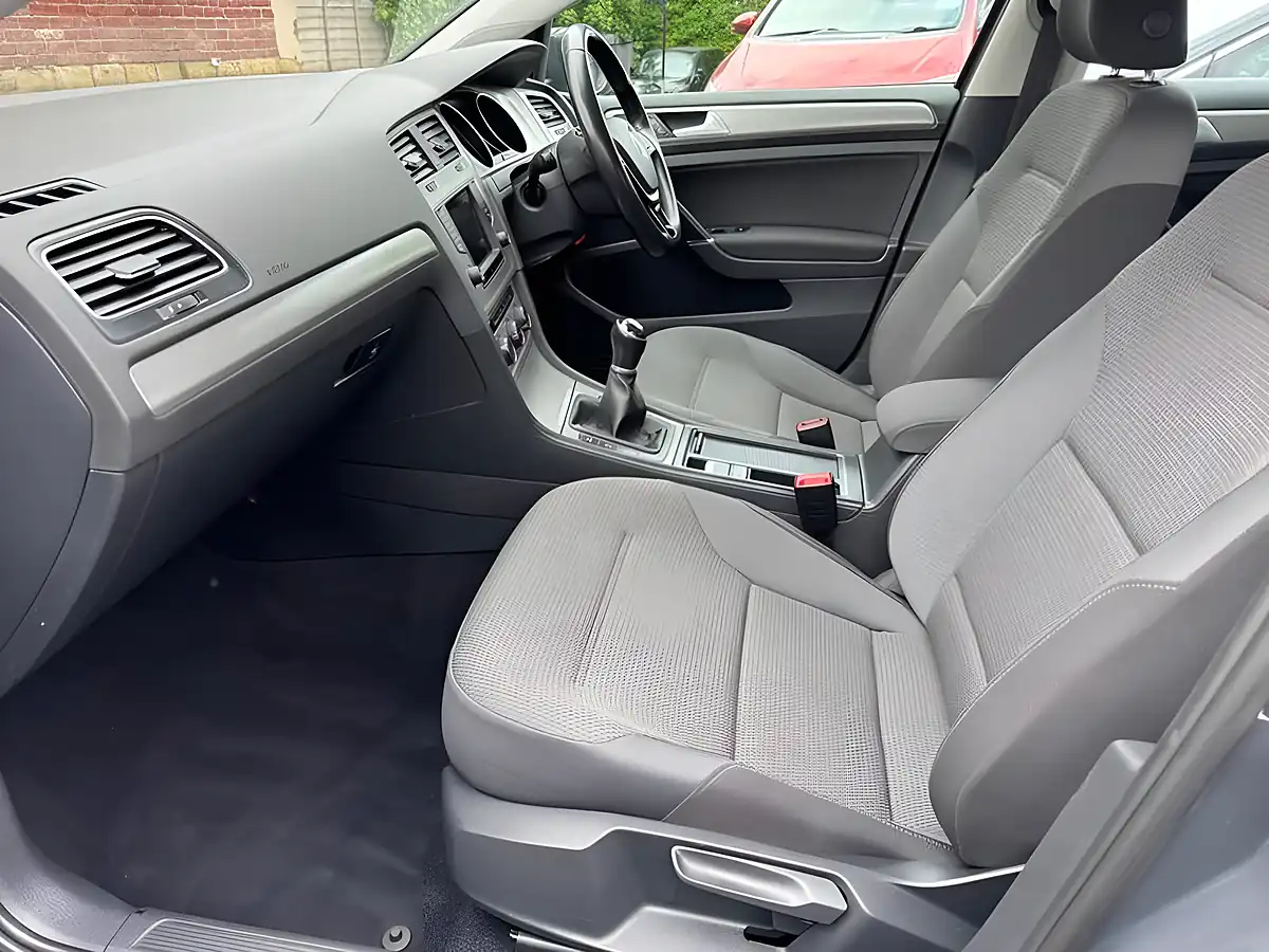 Used 2016 Volkswagen Golf Match Edition Grey - Interior and Exterior details 11