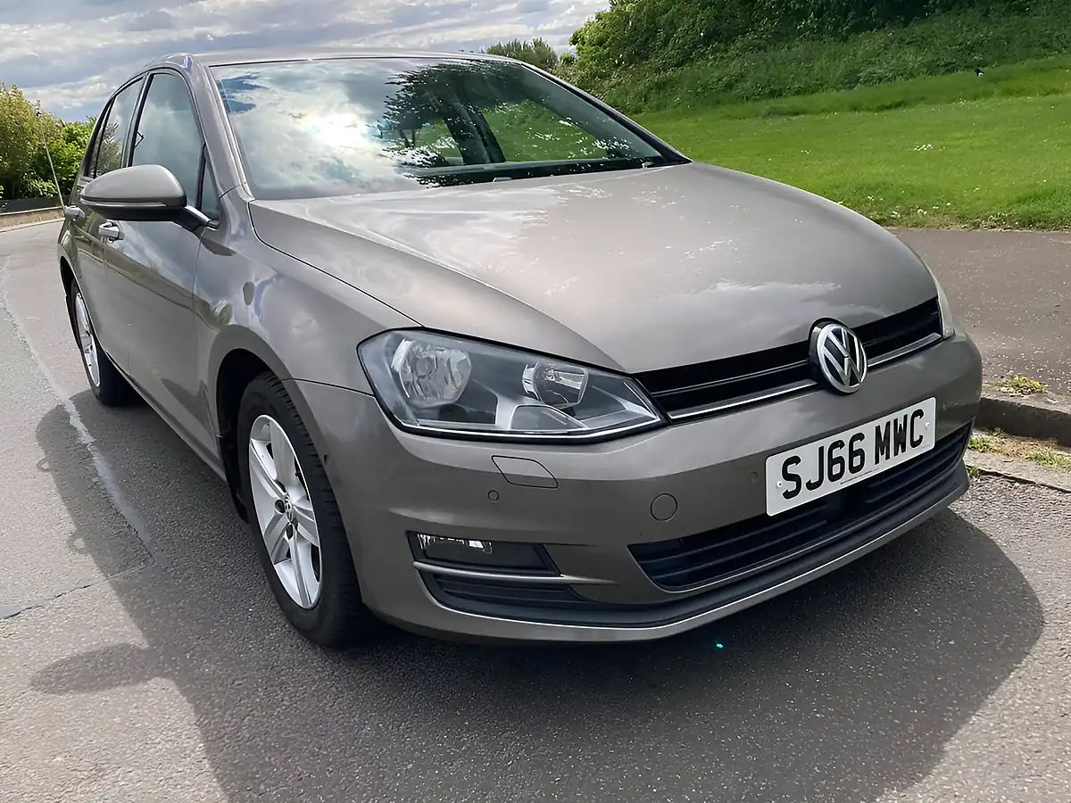 Used 2016 Volkswagen Golf Match Edition Grey - Front View