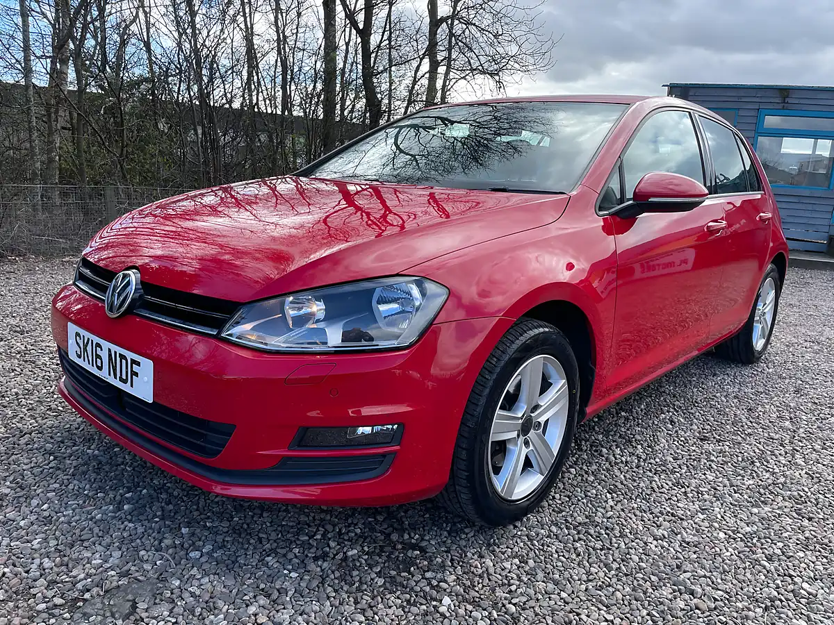 Used 2016 Volkswagen Golf Match Edition Red - Interior and Exterior details 2
