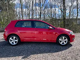Used 2016 Volkswagen Golf Match Edition Red - Interior and Exterior details 5