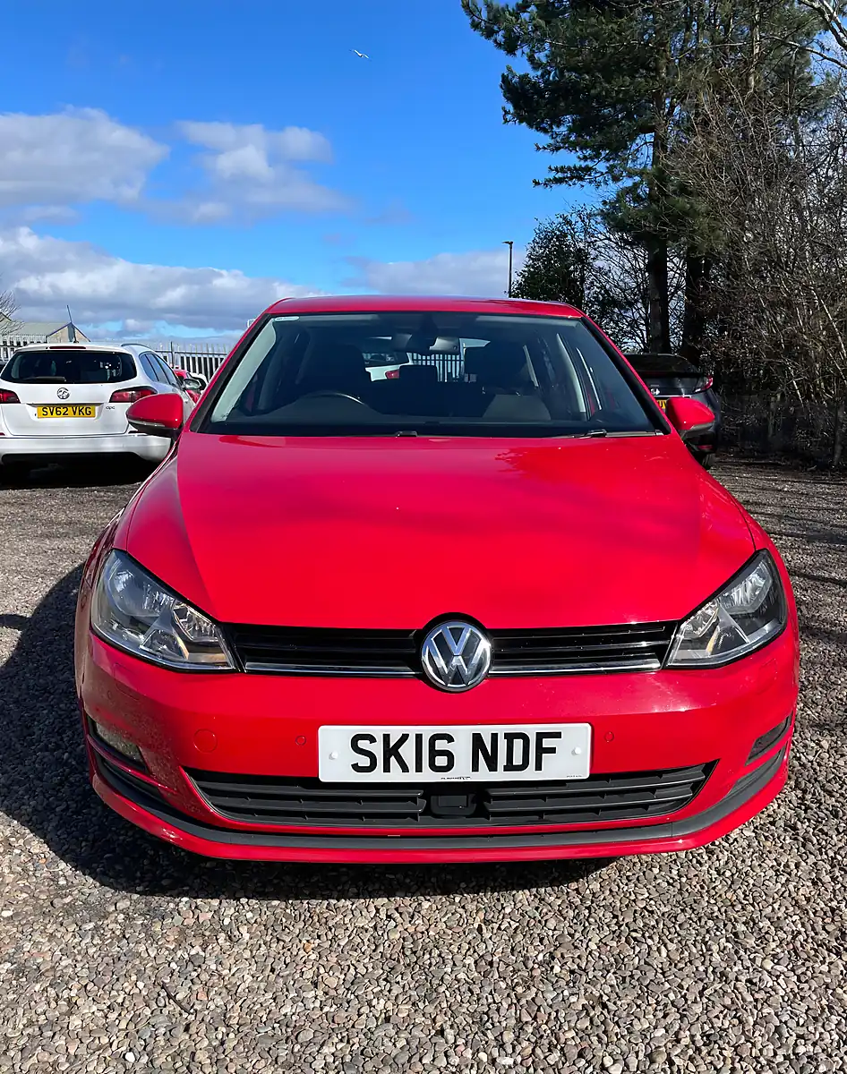 Used 2016 Volkswagen Golf Match Edition Red - Interior and Exterior details 9