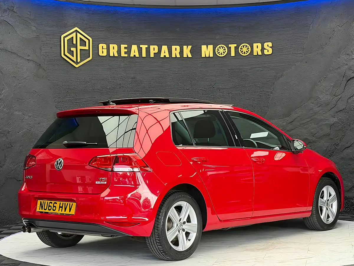 Used 2016 Volkswagen Golf Match Edition Red - Interior and Exterior details 5