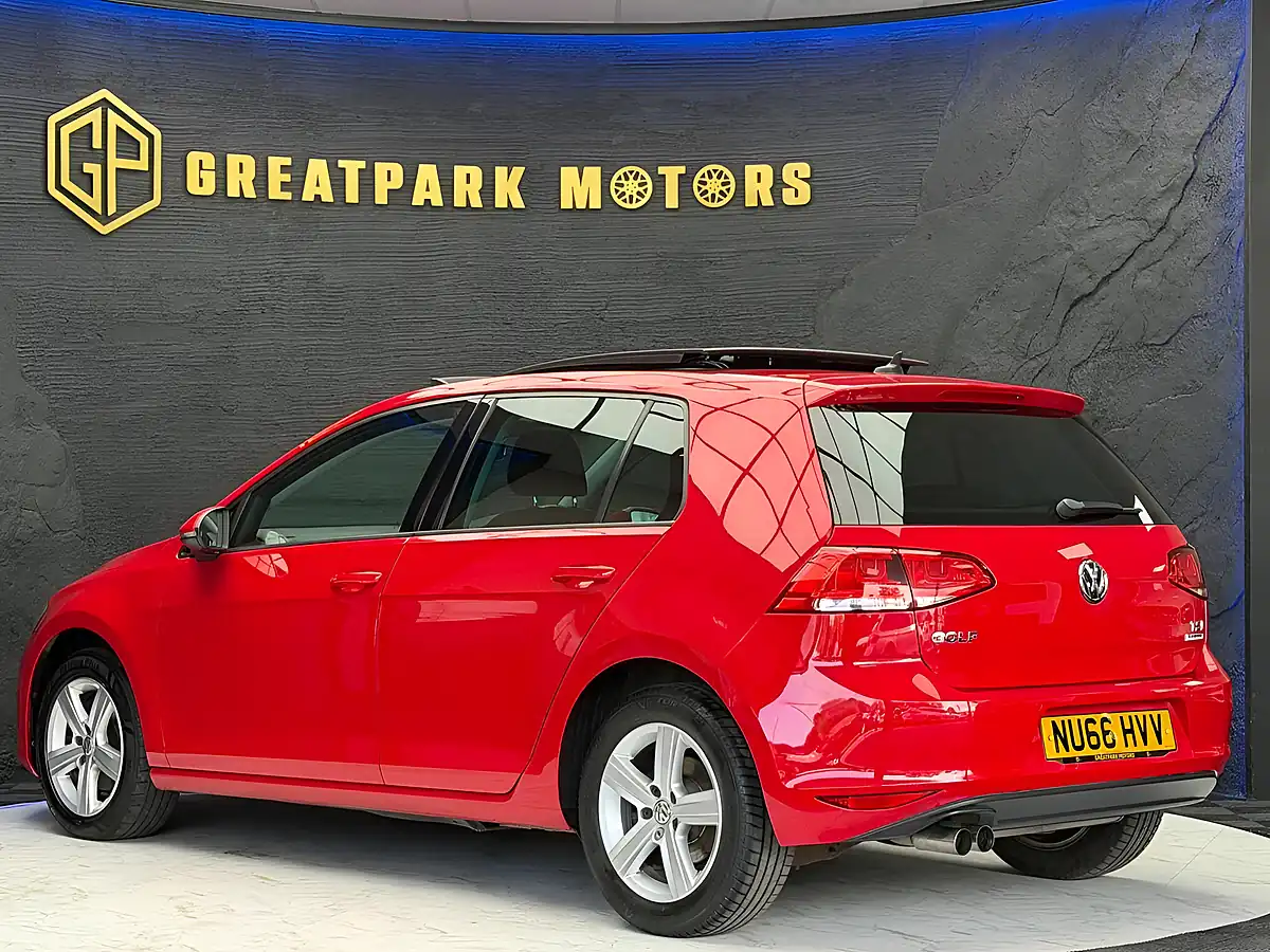 Used 2016 Volkswagen Golf Match Edition Red - Interior and Exterior details 7